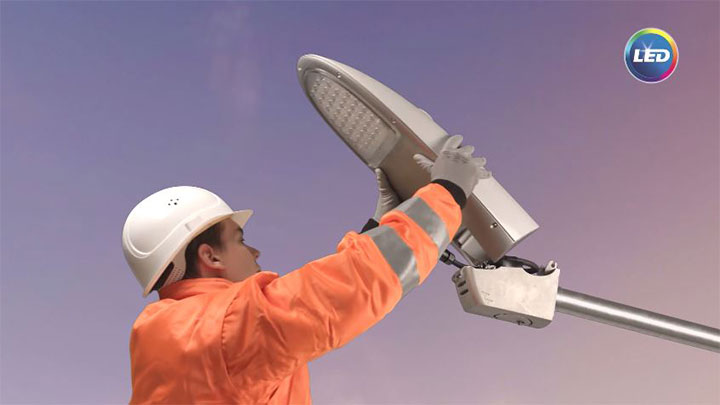 Patient room lighting system